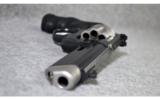 Smith and Wesson ~ 627-5 ~ Performance Center. - 3 of 3