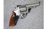 Smith & Wesson ~ Model 67 ~ Square Butt ~ .38 Special - 1 of 3