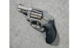Smith and Wesson ~ 640-1 ~ Revolver - 2 of 3