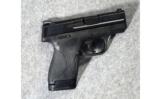 Smith & Wesson ~ M&P9 Shield ~ 9mm Luger - 1 of 3