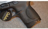 Smith & Wesson ~ M&P 40C ~ .40 S&W - 6 of 8