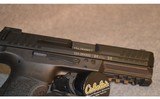 Heckler & Koch ~ VP9 ~ 9MM Luger - 3 of 7