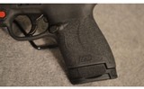 Smith & Wesson ~ M&P 9 Shield M2.0 ~ 9 mm Luger - 5 of 7