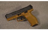 Heckler & Koch ~ VP 40 ~ .40 S&W - 6 of 9