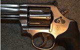 Smith & Wesson ~ 686-6 ~ .357 Magnum - 7 of 9
