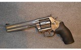 Smith & Wesson ~ 686-6 ~ .357 Magnum - 1 of 8