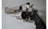 Smith & Wesson ~ 629-5 ~ .44 Mag - 2 of 4
