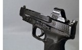 Smith & Wesson ~ M&P 9 Performance Center M2.0 ~ 9mm - 3 of 4
