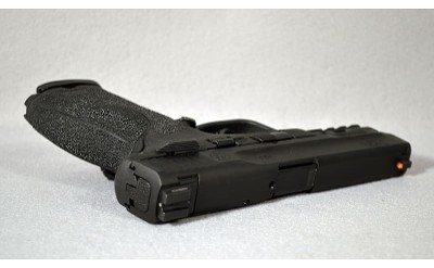 Smith & Wesson ~ M&P9 M2.0 ~ 9mm - Image 3 of 5