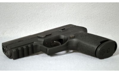 Sig Sauer ~ P320 ~ 9mm - Image 5 of 5