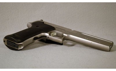 Smith & Wesson ~ Model 2206 ~ .22 LR - Image 4 of 5