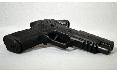 Sig Sauer ~ P320 ~ 9mm - Image 4 of 6