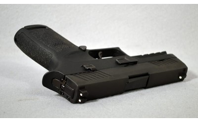 Sig Sauer ~ P320 ~ 9mm - Image 2 of 6