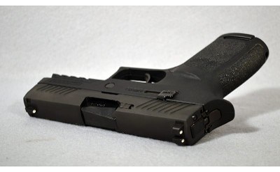 Sig Sauer ~ P320 ~ 9mm - Image 3 of 6