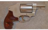 Smith & Wesson 642 Ladysmith - 1 of 9