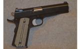 Dan Wesson ~
Valor ~ 9mm Luger - 1 of 8