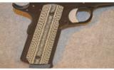 Dan Wesson ~
Valor ~ 9mm Luger - 2 of 8