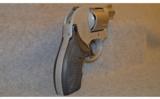 Smith & Wesson ~ Model 638-3 Airweight ~.38 Special - 2 of 8