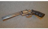 Smith & Wesson ~ Model 617 ~ .22 LR - 4 of 9