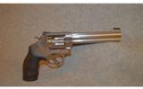 Smith & Wesson ~ Model 617 ~ .22 LR - 1 of 9