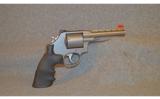 Smith & Wesson ~ Model 686-6 ~ .357 mag - 1 of 8