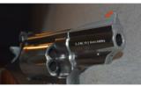 Smith & Wesson ~ 66-2 ~ .357 MAG - 4 of 7