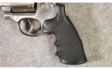 Smith & Wesson ~ Model 629-6 ~ .44 Mag - 4 of 8