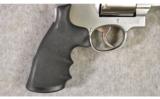 Smith & Wesson ~ Model 629-6 ~ .44 Mag - 5 of 8