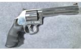 Smith & Wesson ~ 686 ~ .357 Magnum ~ Case - 1 of 2