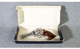 Smith & Wesson ~ 686 ~ .357 Magnum - 4 of 5