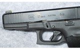 Glock ~ 17gen5 ~ 9mm - 3 of 8