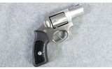 Ruger ~ SP101 ~ 357 Magnum ~ Holster - 1 of 8