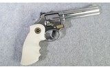 Smith & Wesson ~ 686 ~ 357 Magnum - 1 of 7