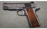 Les Baer~Custom~.45 ACP - 2 of 3