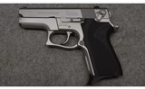 Smith & Wesson~6909~9mm