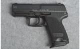 Heckler & Koch USP Compact ~ .40 S&W - 2 of 2