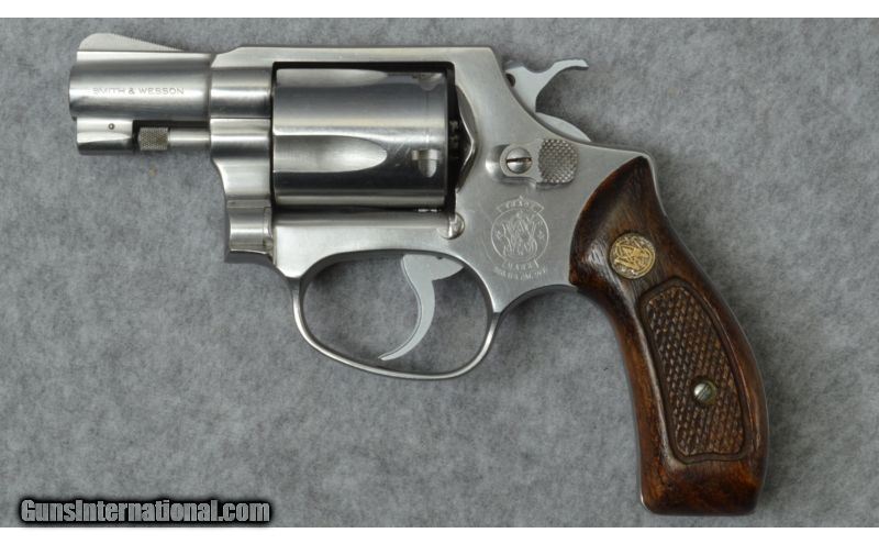 Smith And Wesson ~ Model 60 No Dash ~ 38 Special 8987