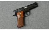 Smith & Wesson ~ Model 39 ~ 9mm - 1 of 2