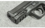 Smith & Wesson ~ M&P9 Compact M2.0 ~ 9mm - 3 of 4