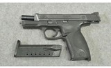 Smith & Wesson ~ M&P40 ~ .40 S&W - 3 of 4