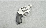 Smith & Wesson ~ 637 Airweight ~ .38 spl + p - 1 of 4