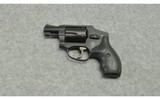 Smith & Wesson ~ 442-2 Airweight ~ .38 S&W SPC - 2 of 3