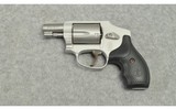 Smith & Wesson ~ 642-1 Airweight ~ .38 Special - 2 of 3