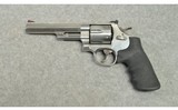 Smith & Wesson ~ 629-6 ~ .44 Magnum - 2 of 3