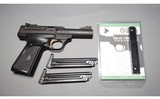 Browning ~ Buckmark ~ 22 LR - 3 of 4
