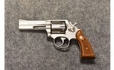 Smith & Wesson ~ 681-3 ~ .357 Magnum - 3 of 4