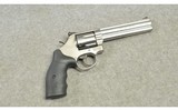 Smith & Wesson ~ 686-6 ~ .357 Magnum - 1 of 2