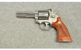 Smith & Wesson ~ 686-3 ~ .357 Magnum - 2 of 3