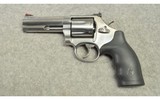 Smith & Wesson ~ 686-6 ~ .357 Magnum - 2 of 3