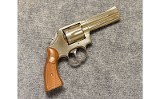 Smith & Wesson ~ 581 ~ .357 Magnum - 1 of 4